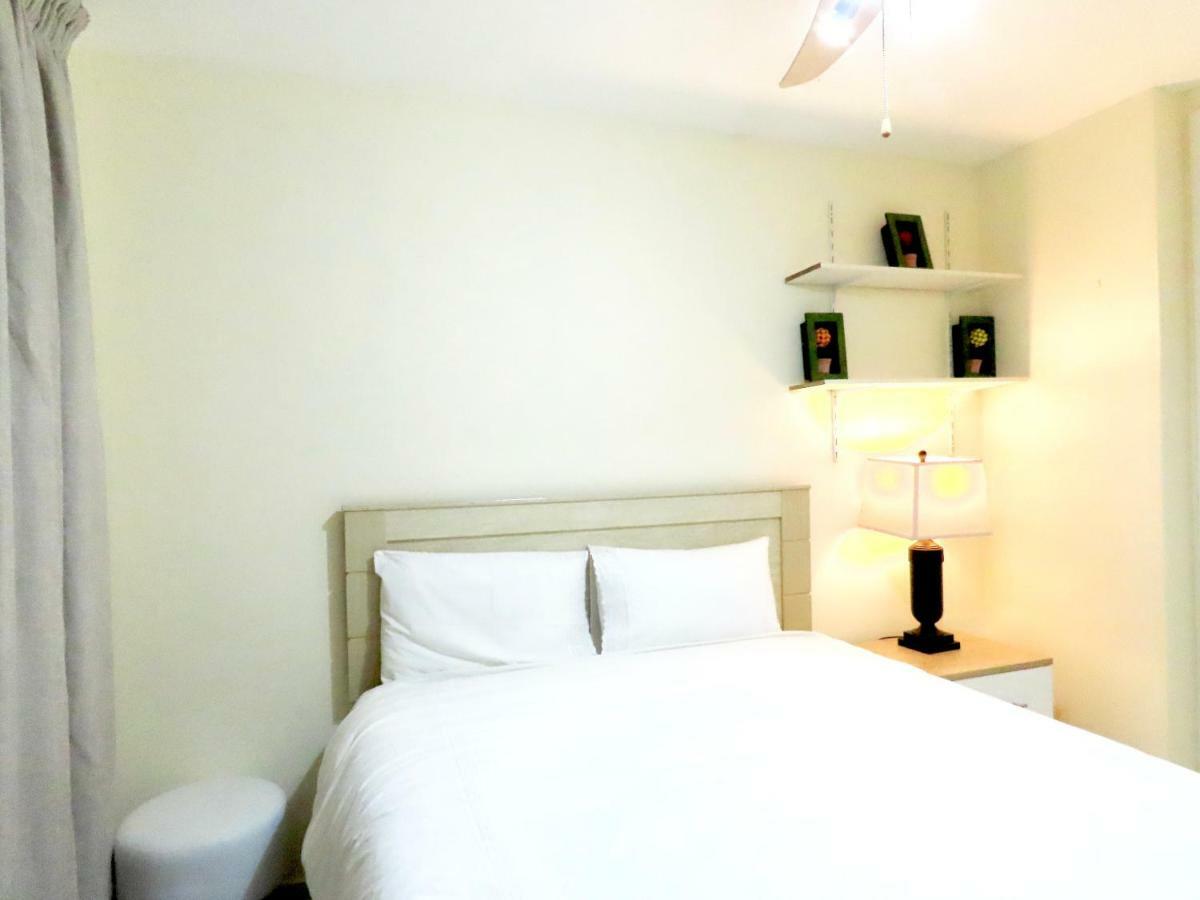 Appartement Embassy Gardens 17 West Rd South Morningside Sandton Secure 2 Bedroom Fully Furnished With 24hrs Security Johannesburg